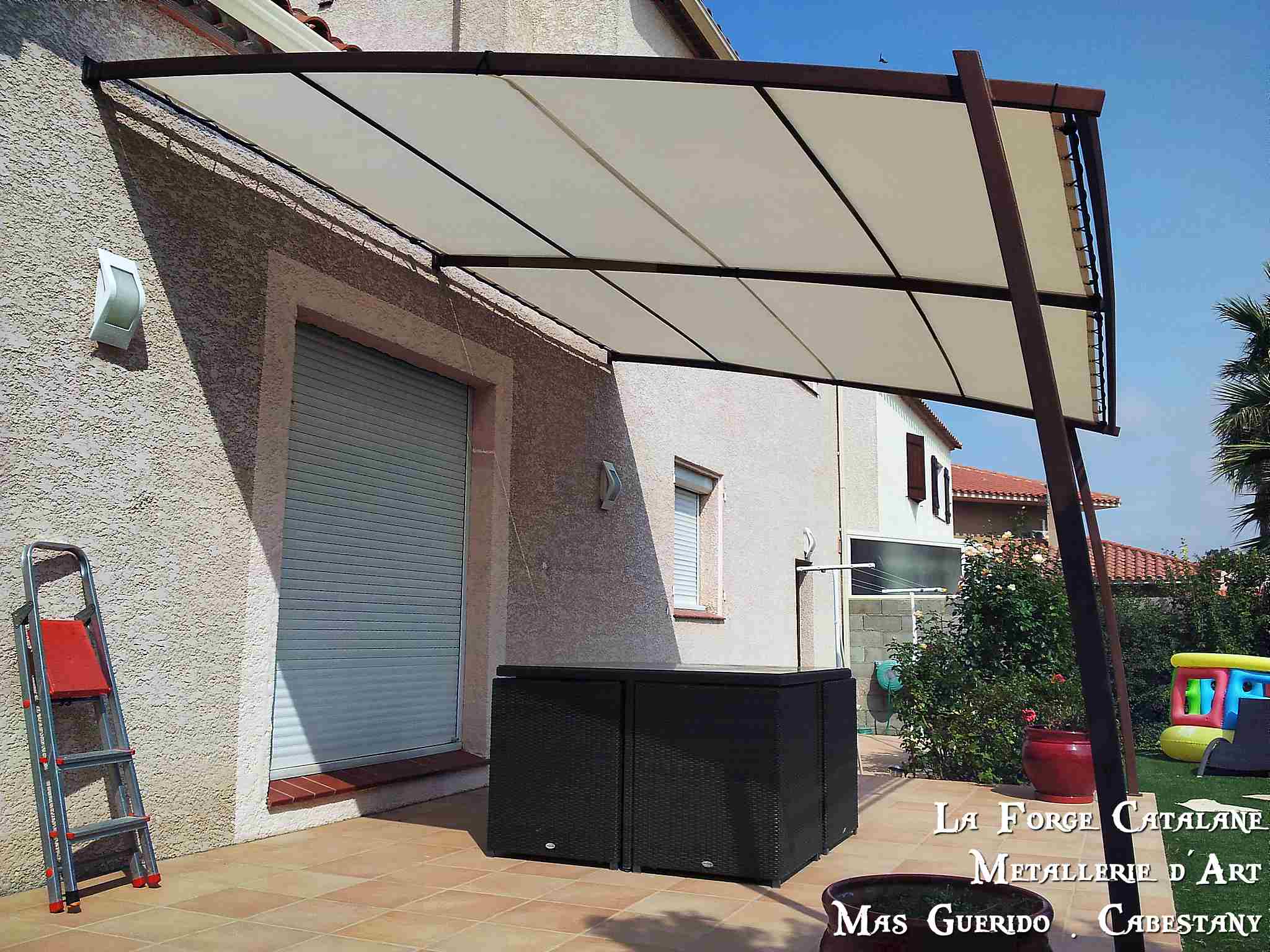 pergola tube cintre moderne SOLTIS fer Forge Catalane Cabestany (3).jpg